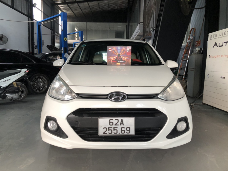 Độ đèn nâng cấp ánh sáng Red Magic 1.0 cho xe HYUNDAI I10